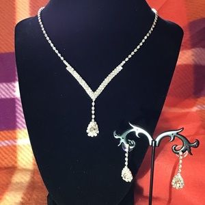 Silver Tone Set with Crystals Wedding Accessories